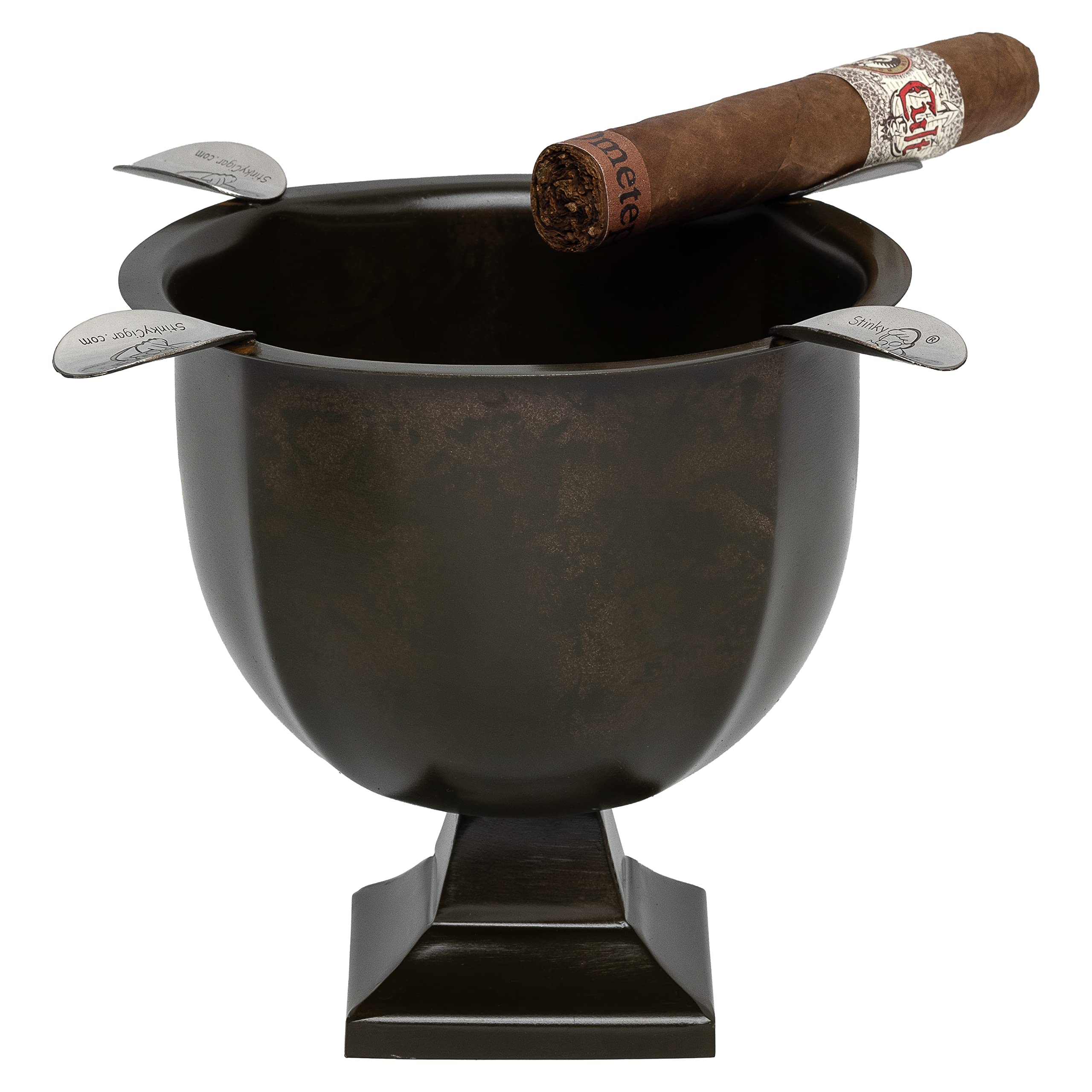 ASHTRAYS and other smoker's items 灰皿 Amazon.co.jp: Stinky Cigar AshtraysボックスPressed灰皿、古いPatina